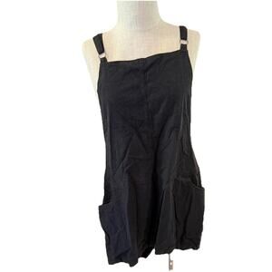 Torrid RomperWomens Size 2 2X. Black Crossback Adjustable Wide Strap Pockets